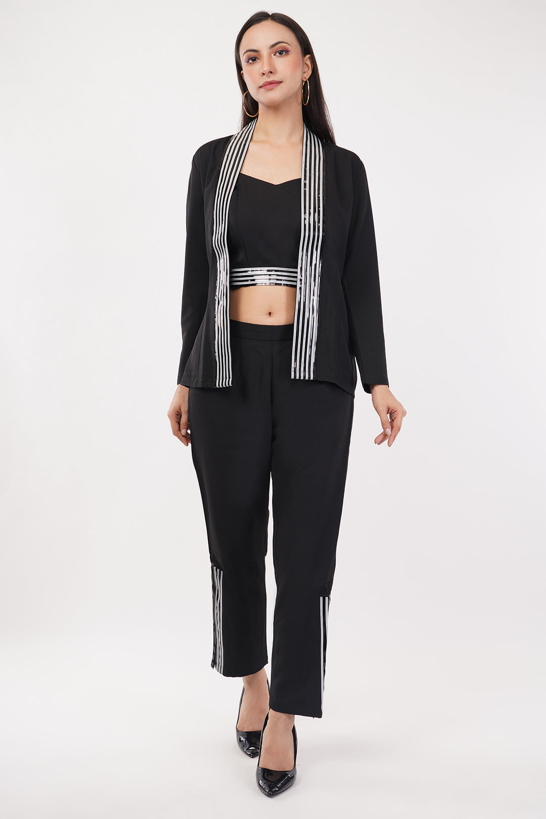 Smart pant suit with a bustier and side slit pants
