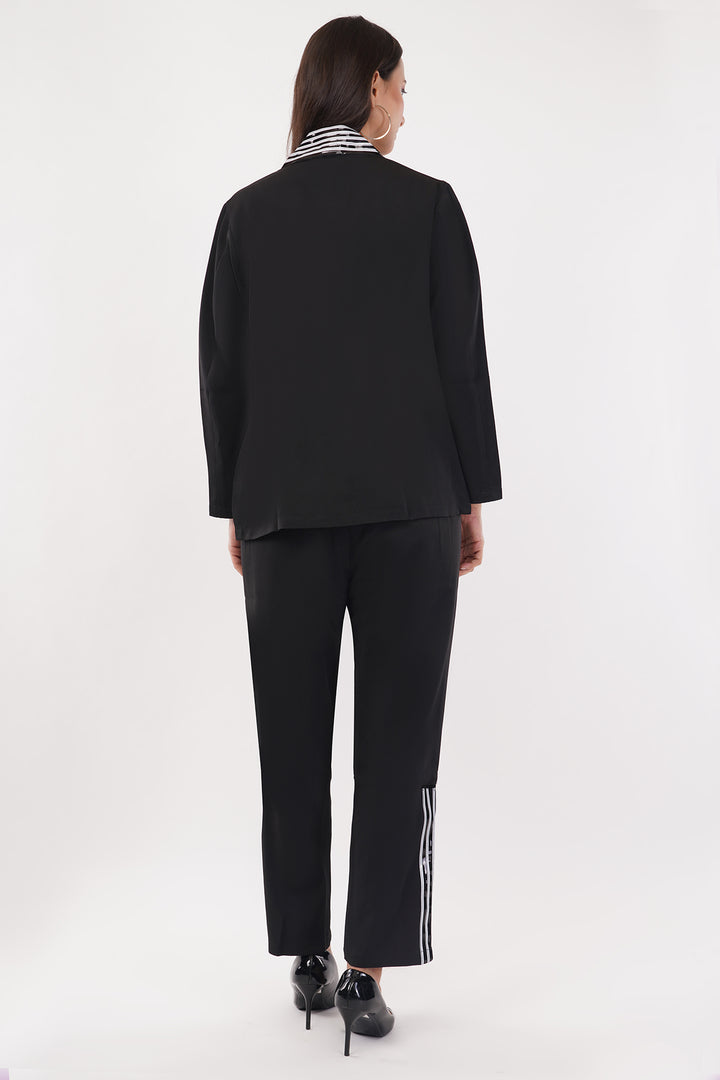 Smart pant suit with a bustier and side slit pants