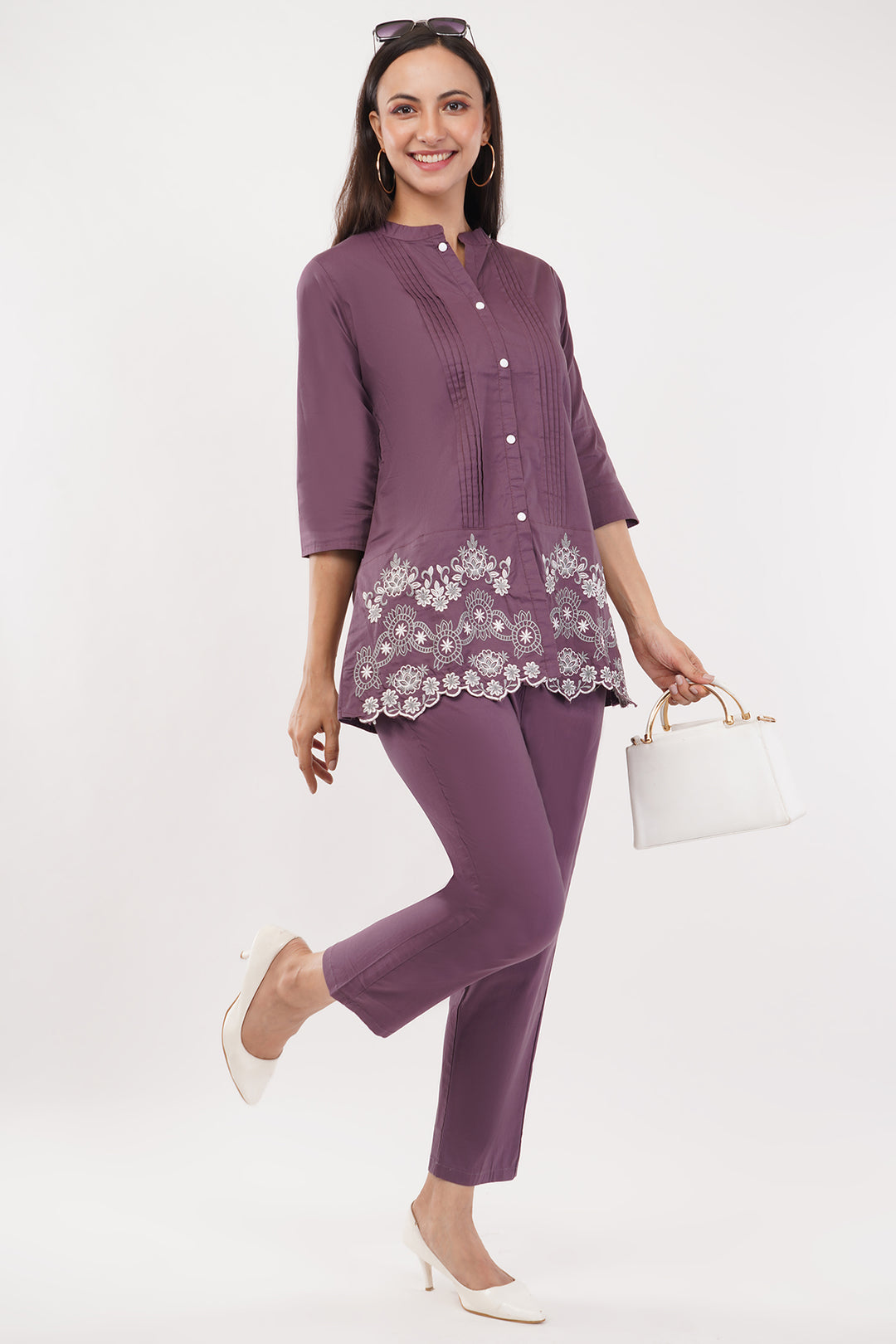Lavender 2 pc cord set embroidered