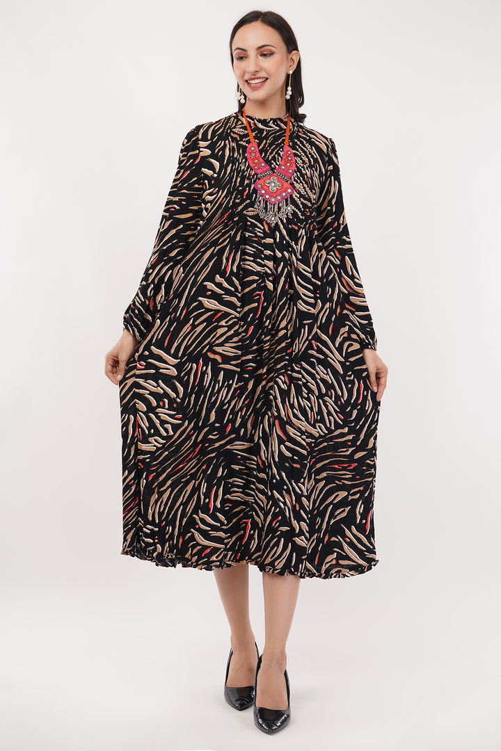 Cotton pintex long dress with neck piece