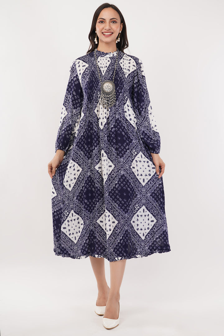 Cotton pintex long dress with neck piece