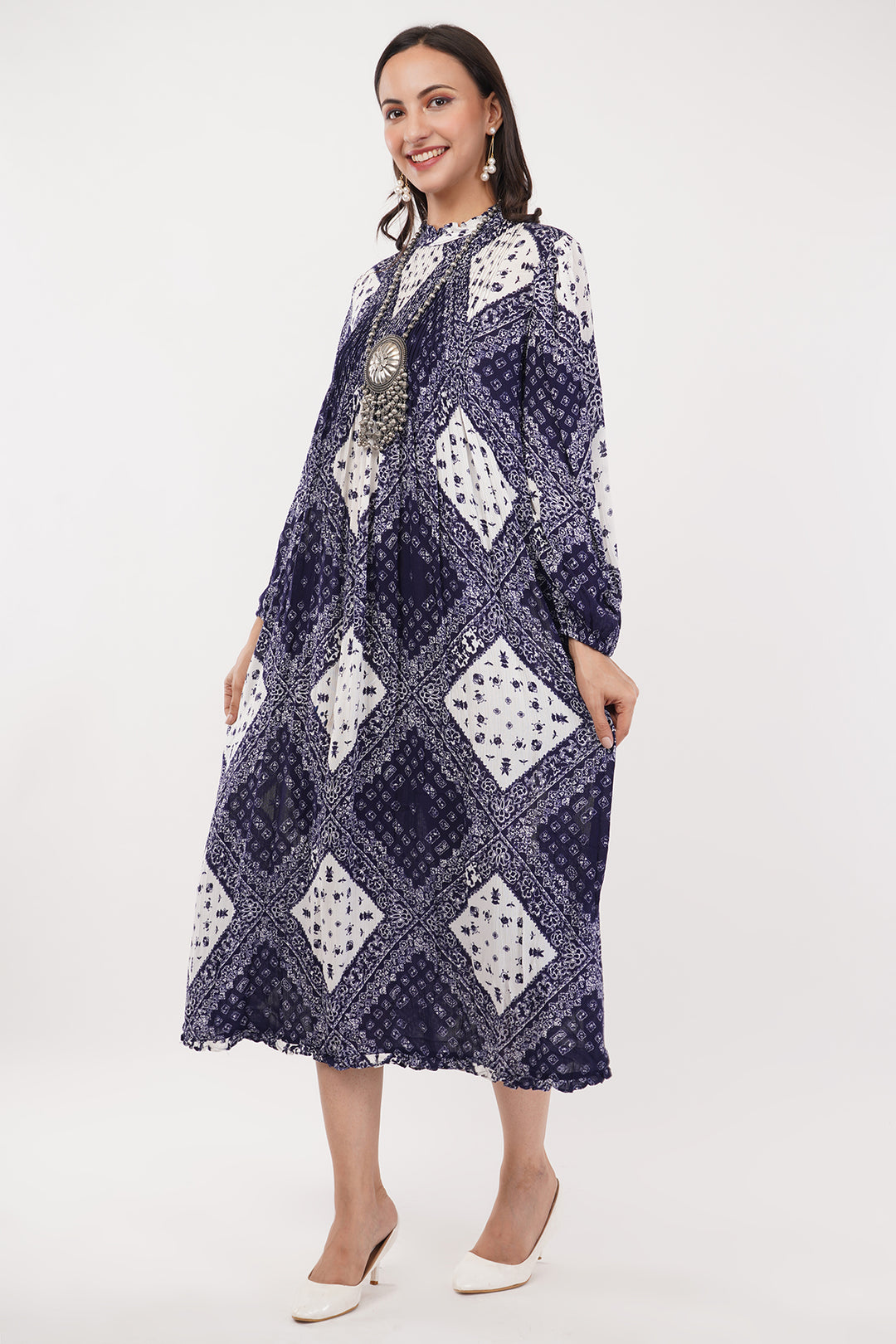 Cotton pintex long dress with neck piece