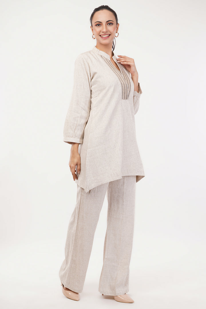 Linen cord set with v neck work