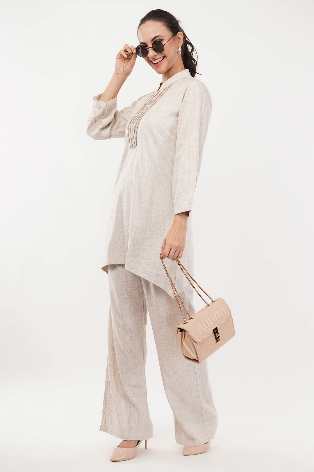 Linen cord set with v neck work