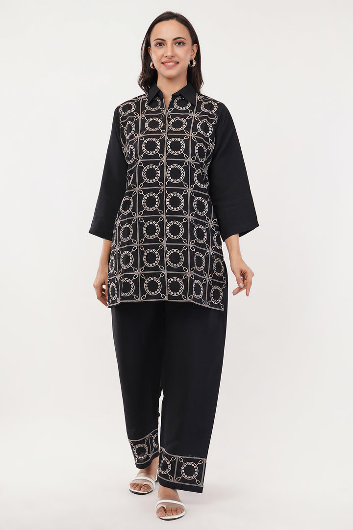 Beautiful pure Crepe Jaal work with pant set cord