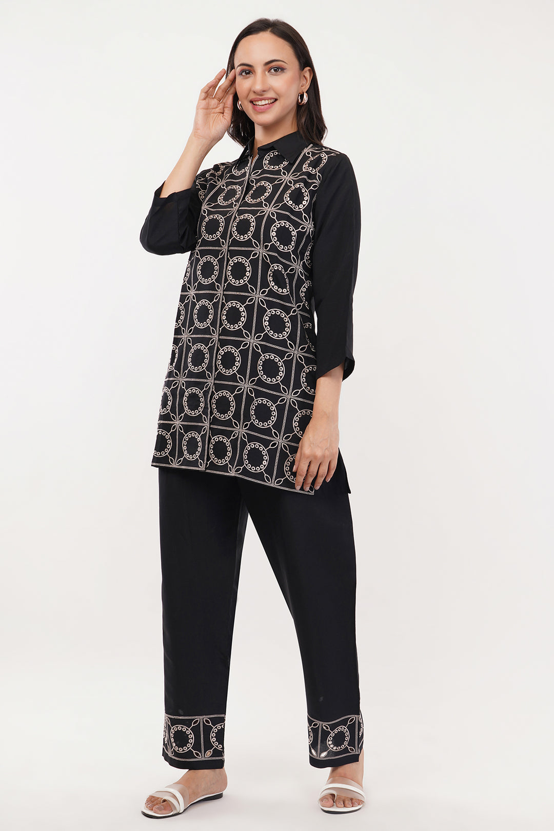 Beautiful pure Crepe Jaal work with pant set cord