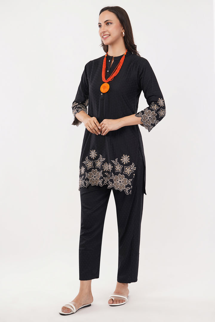 ultra soft self print emboss cotton black pant suit cord set style with embroider on the front