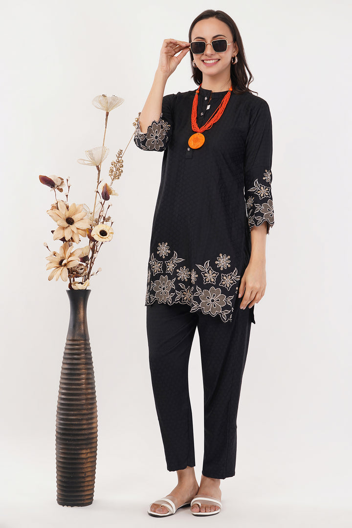 ultra soft self print emboss cotton black pant suit cord set style with embroider on the front